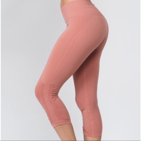 Last S • Seamless High Rise Leggings - Picture 3 of 3